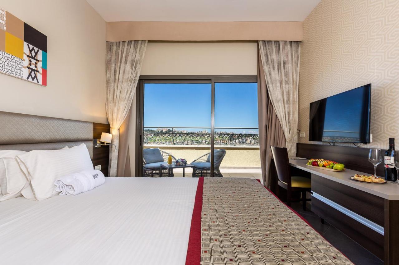 Ramada Olivie Nazareth Hotel Bagian luar foto